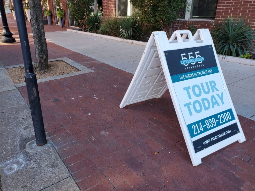 Plastic Signicade Sidewalk Signs: A great way to advertise effectively 2 signicade frame signs