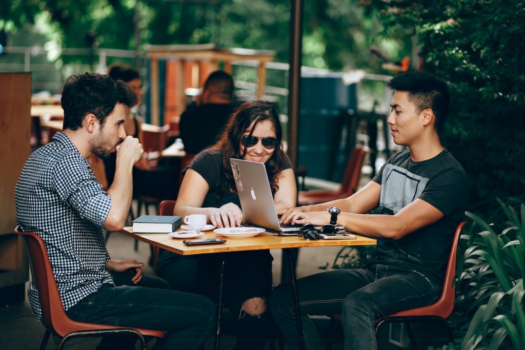 16 Impacts of Digital Marketing on Real Estate 2 pexels helena lopes